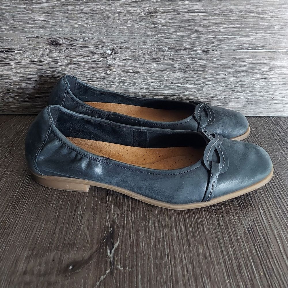 Clarks Lyrical Rhyme Ballet Flat Size 9